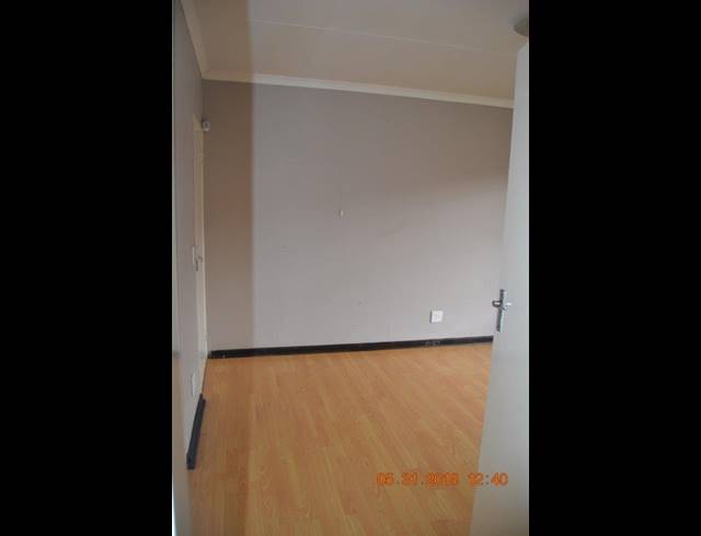 3 BEDROOM TOWNHOUSE FOR SALE IN PETERSFIELD